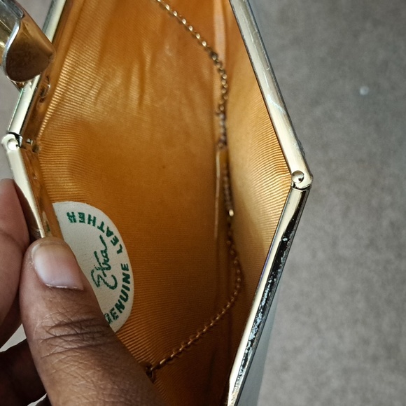 White Vintage Genuine Leather Clutch - Picture 5 of 12